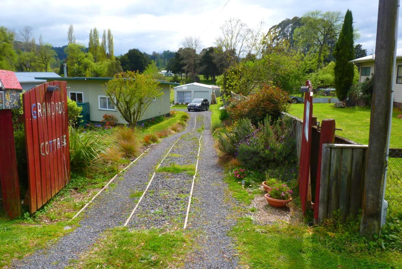 Grandad'S Homestay 298 Taumarunui Exterior photo